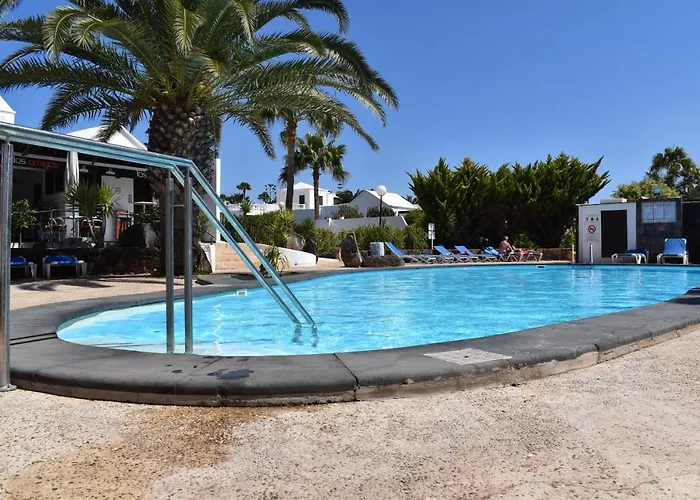 בית נופש Casa Bastian 24 *